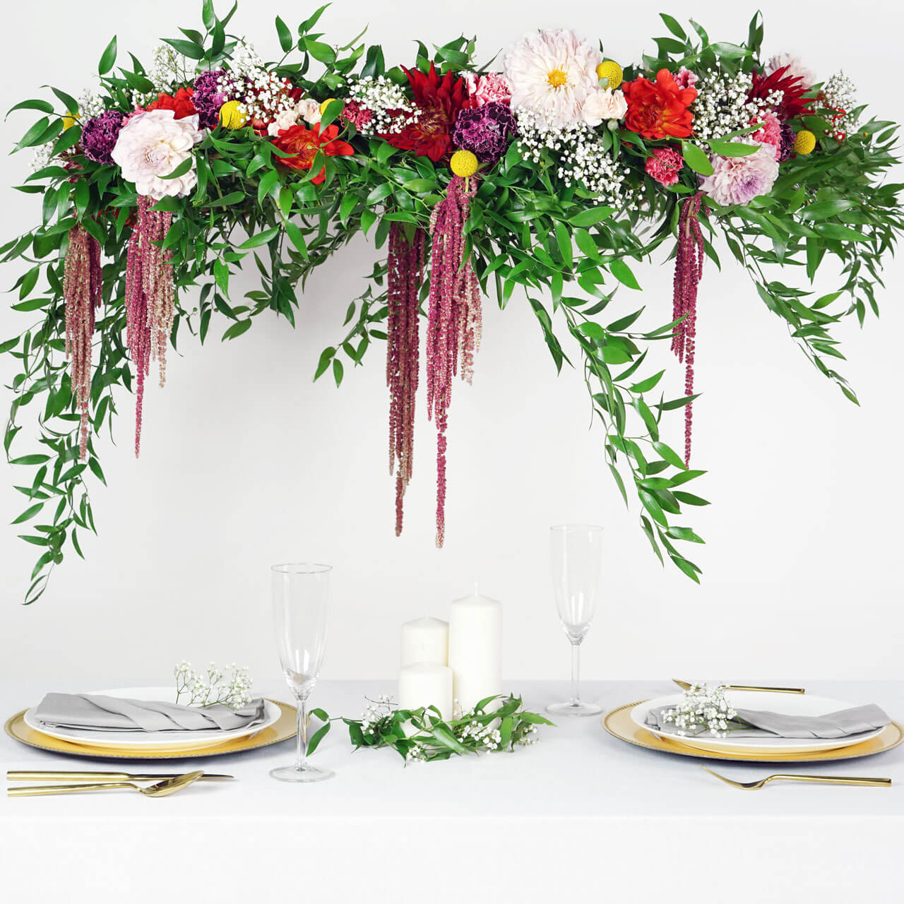 flower chandelier above dining table